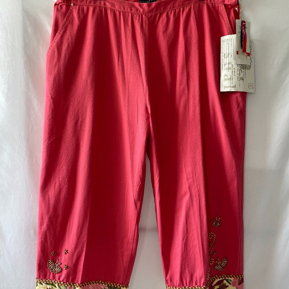 Women’s Pink Salmon Capris with Embellished Hem NWT